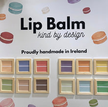 Cargar imagen en el visor de la galería, Lily & Fern Macaroon Lip Balm