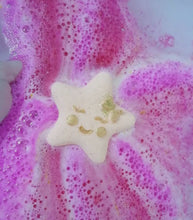 Load image into Gallery viewer, Floating Bath Bombs