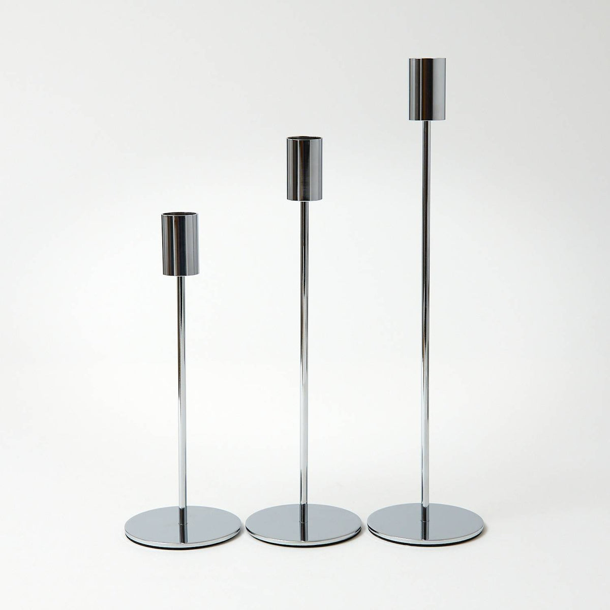 Candelabros altos plateados (paquete de 3)