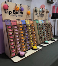 Cargar imagen en el visor de la galería, Lily &amp; Fern Macaroon Lip Balm

