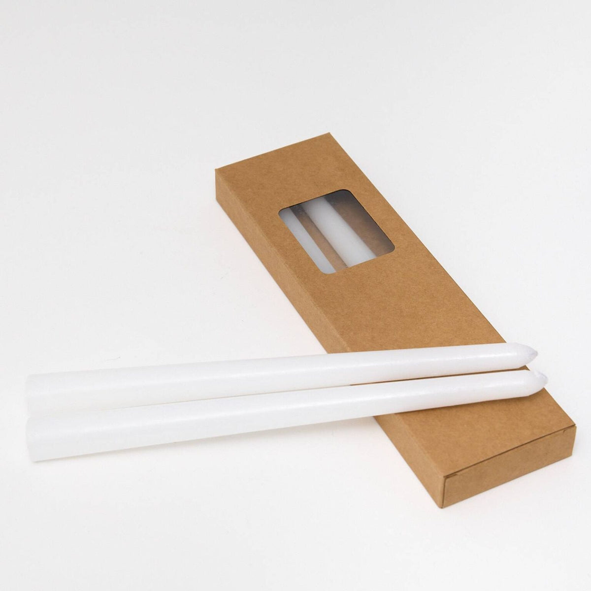 Velas cónicas blancas – Paquete de 4