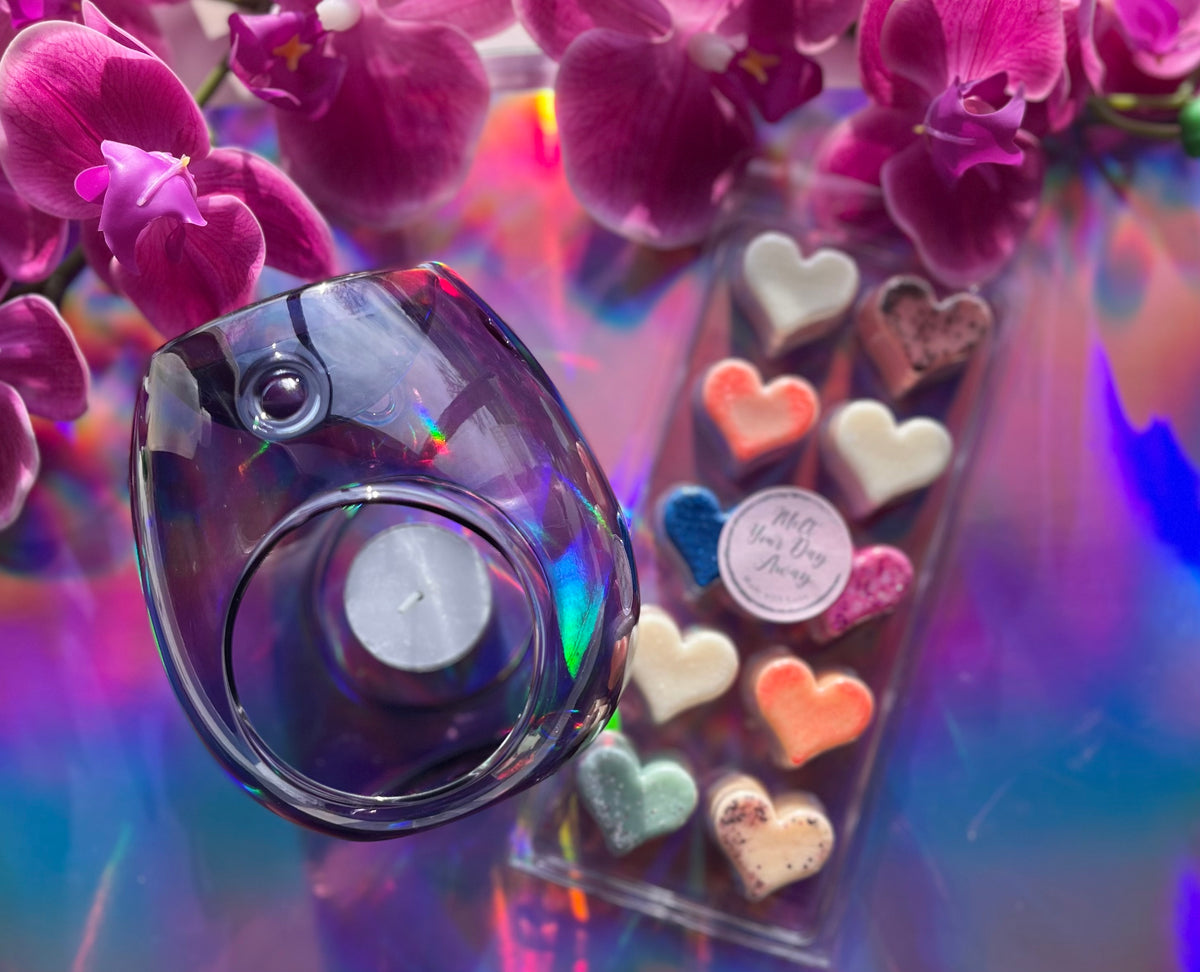 Glass Wax Melter & 10pk Heart Selection Soy Wax Melts